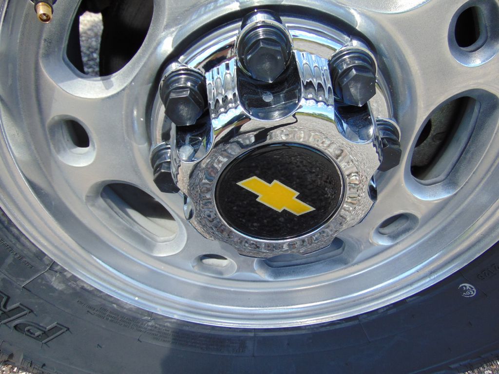 Photo 26 of this CHEVROLET SILVERADO 2500