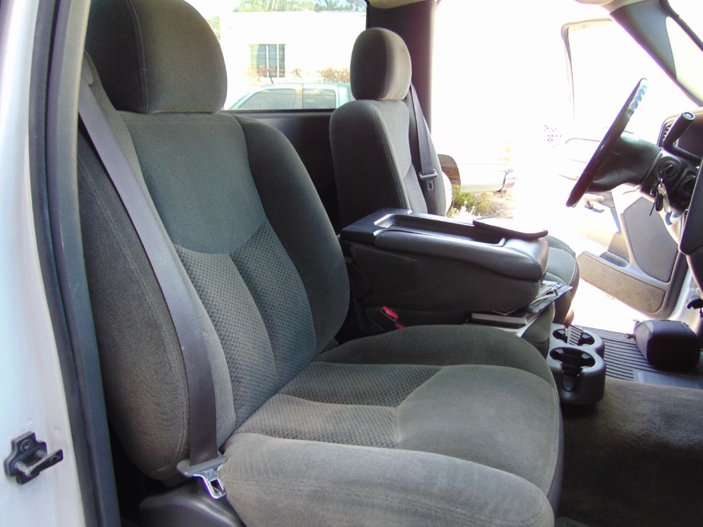 Photo 33 of this CHEVROLET SILVERADO 2500