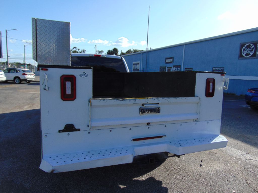Photo 9 of this FORD F350