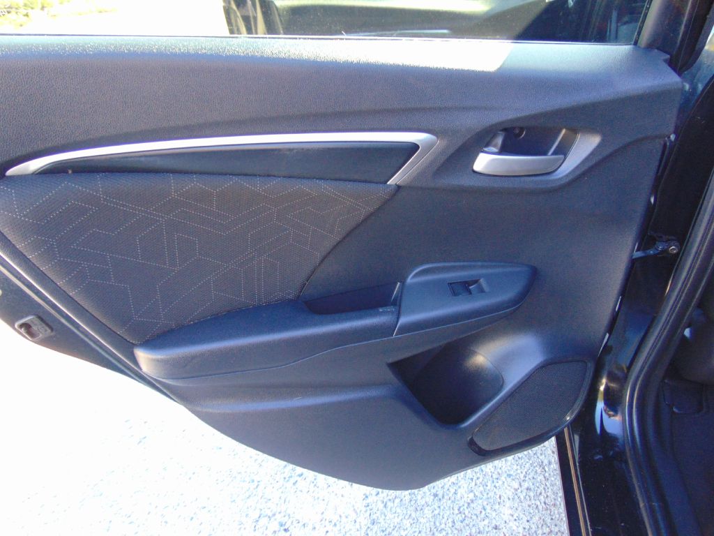 Photo 19 of this HONDA FIT