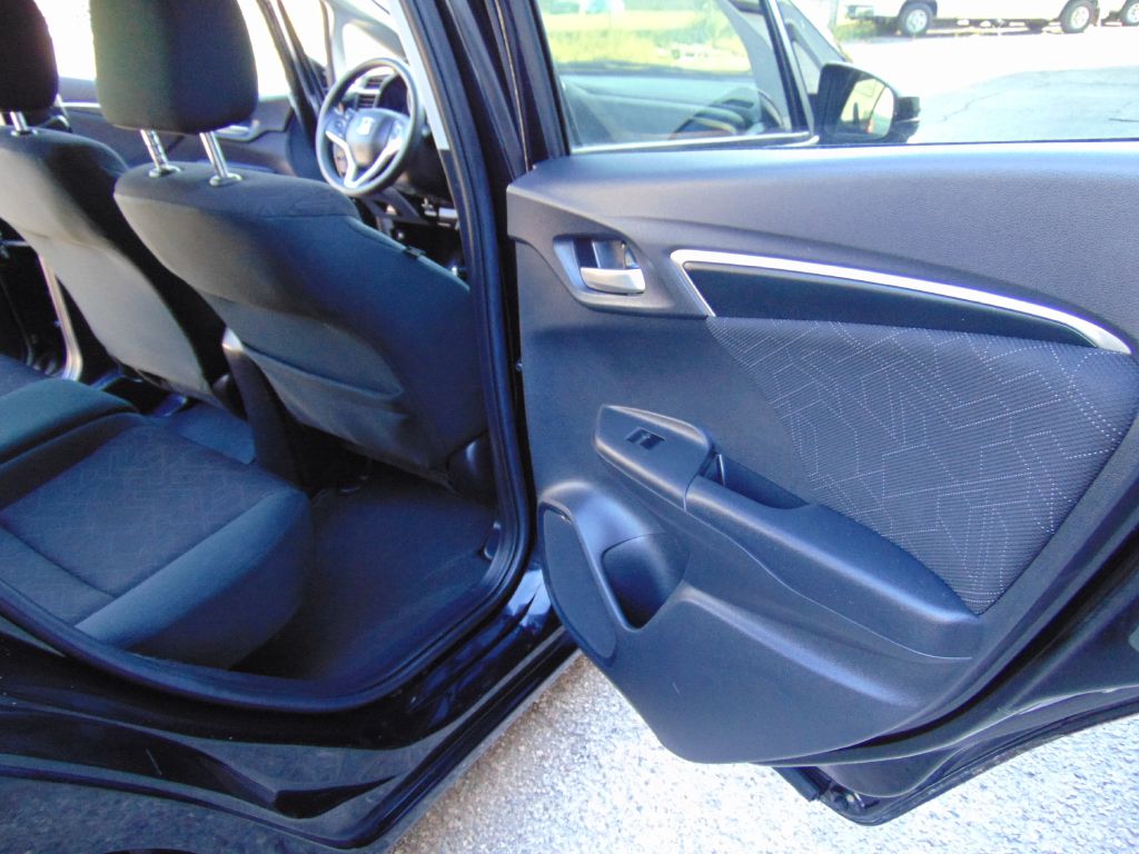 Photo 21 of this HONDA FIT
