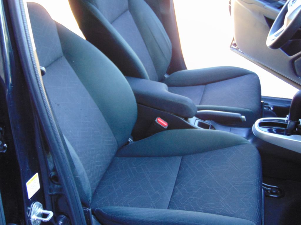 Photo 24 of this HONDA FIT
