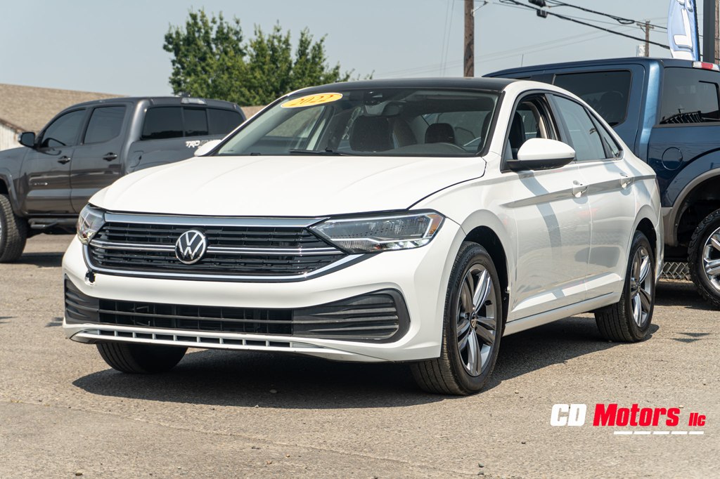 Photo 5 of this VOLKSWAGEN JETTA