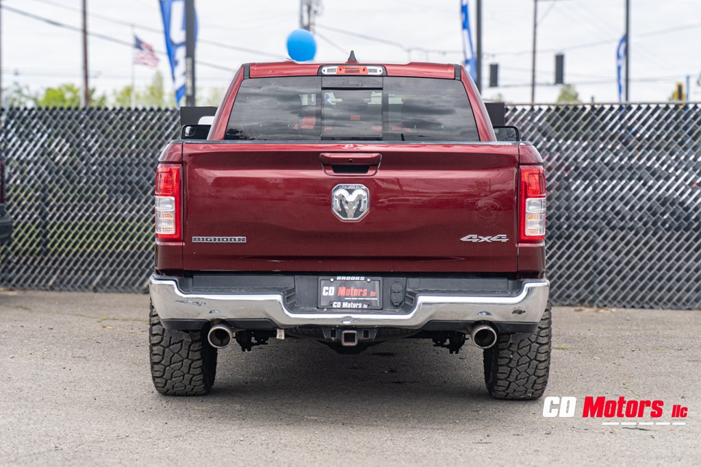 Photo 8 of this RAM 1500