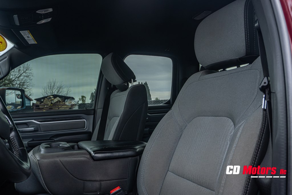 Photo 13 of this RAM 1500