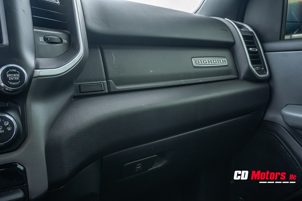 Photo 17 of this RAM 1500