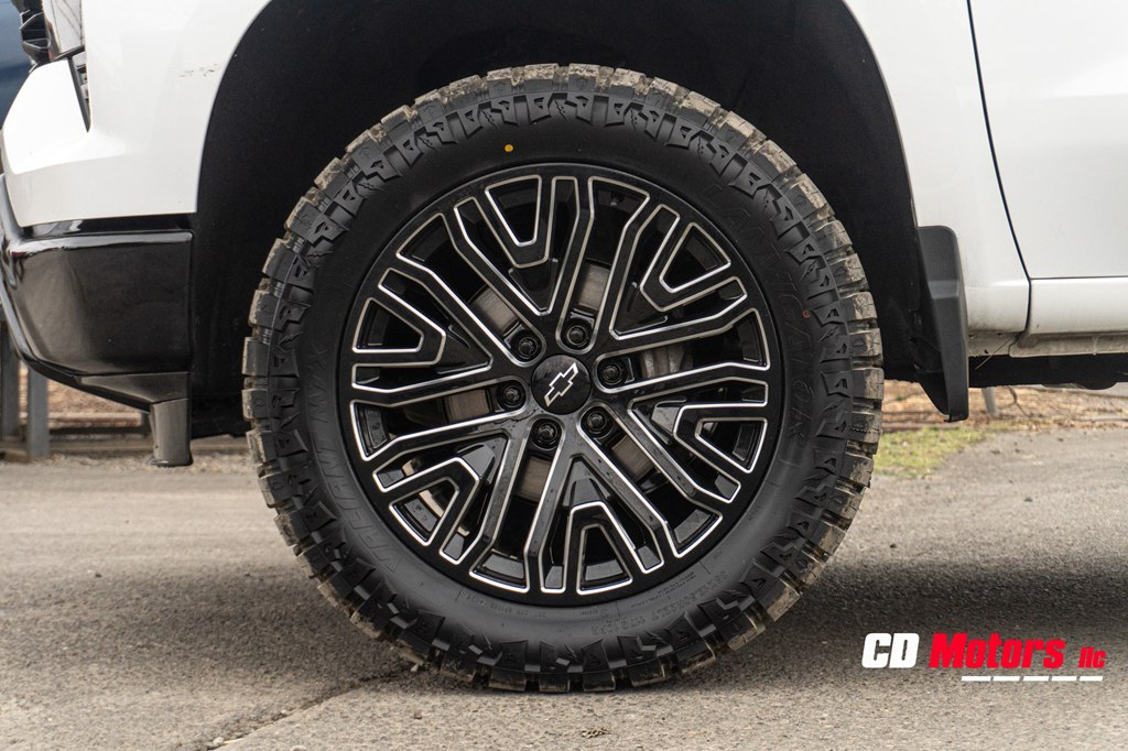 Photo 7 of this CHEVROLET SILVERADO 1500
