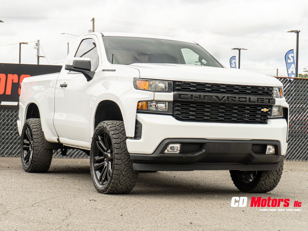 Photo 2 of this CHEVROLET SILVERADO 1500