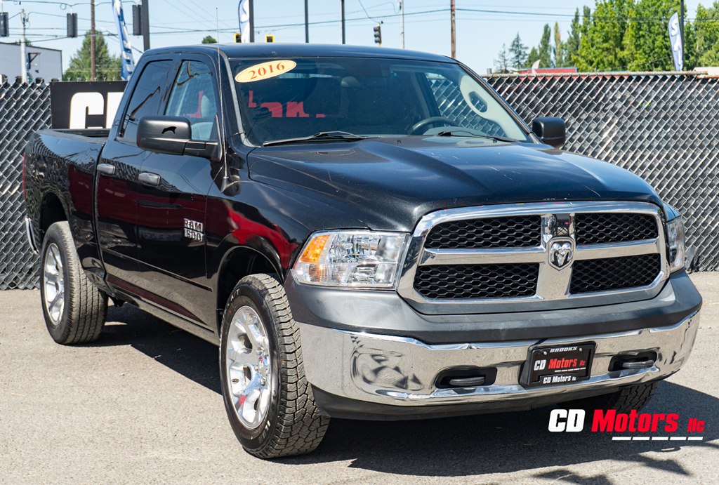 Photo 2 of this RAM 1500