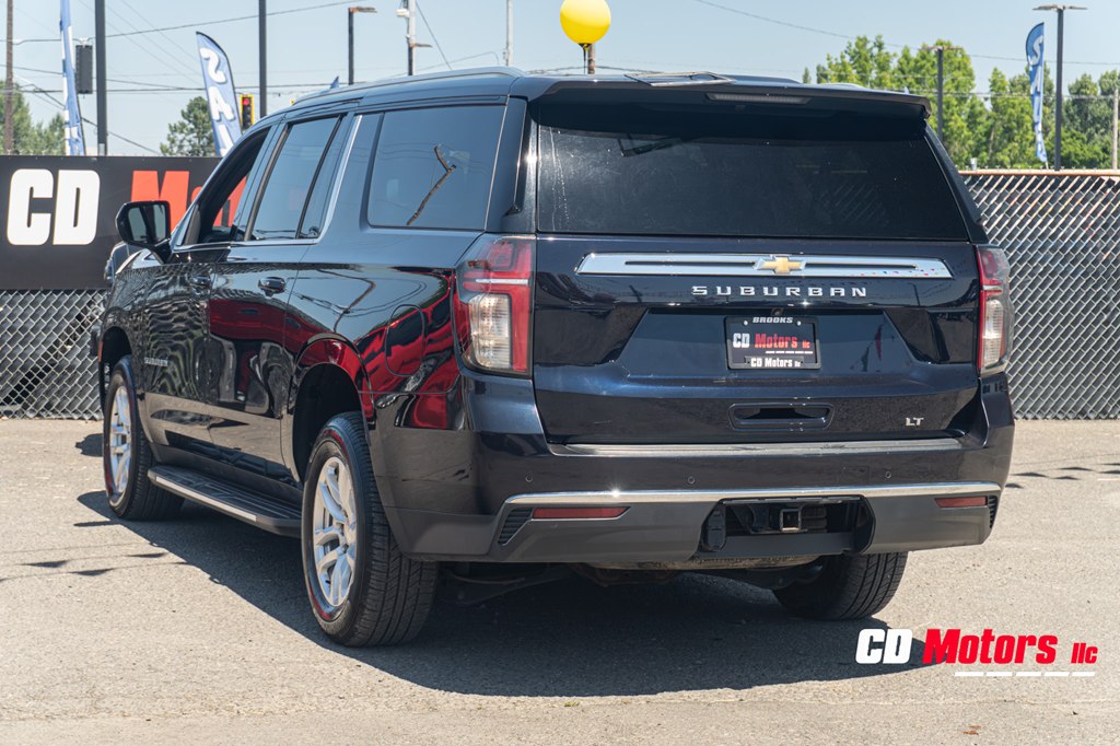 Photo 7 of this CHEVROLET SUBURBAN