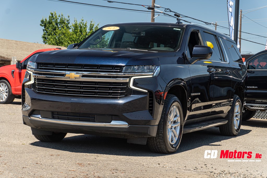 Photo 5 of this CHEVROLET SUBURBAN