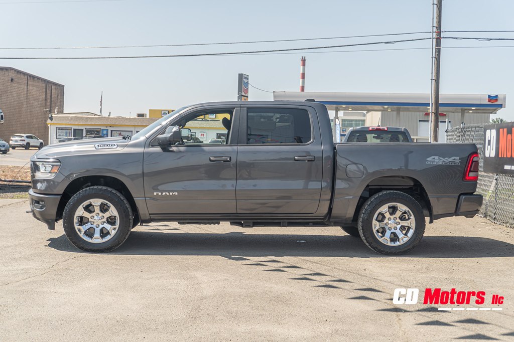Photo 6 of this RAM 1500