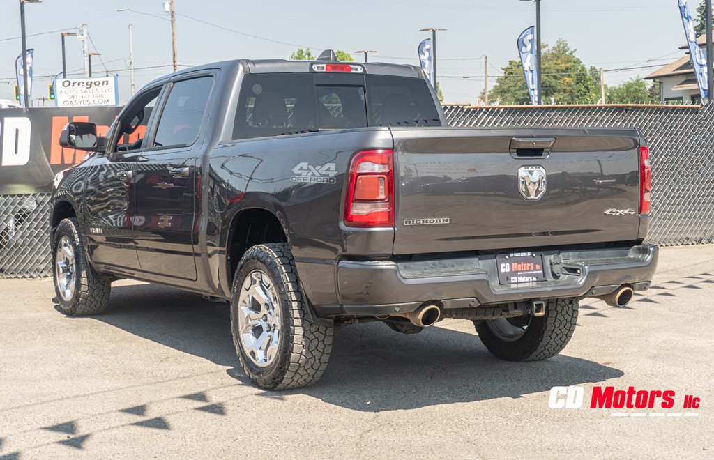 Photo 7 of this RAM 1500