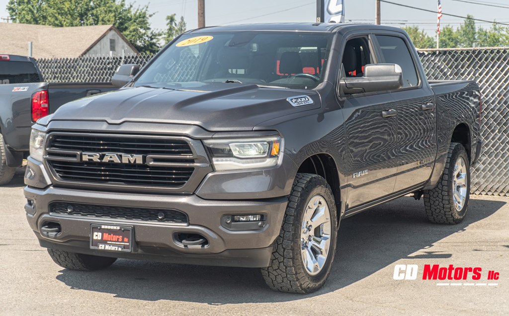 Photo 4 of this RAM 1500