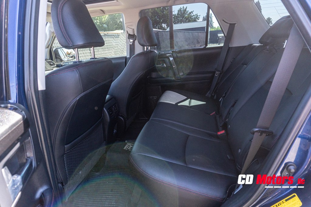 Photo 17 of this TOYOTA 4RUNNER