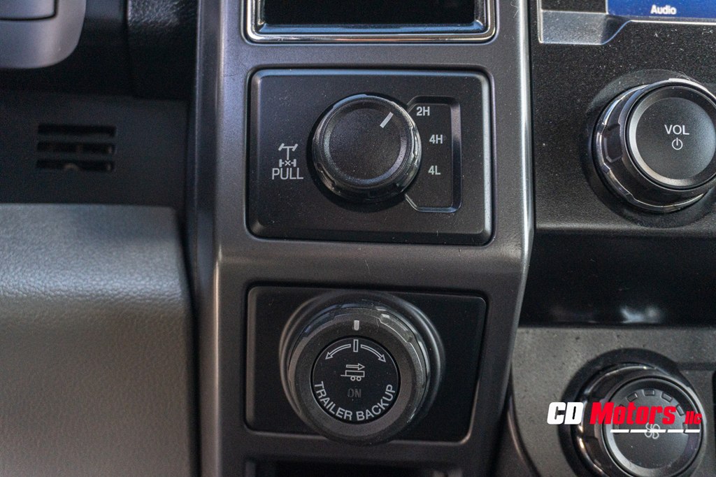 Photo 14 of this FORD F150