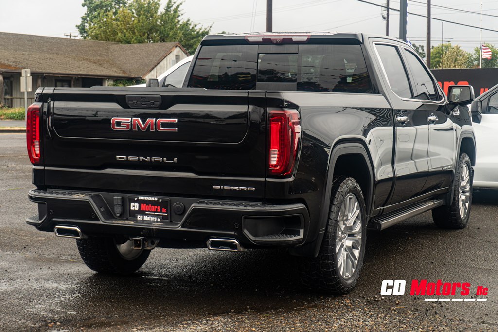 Photo 9 of this GMC SIERRA