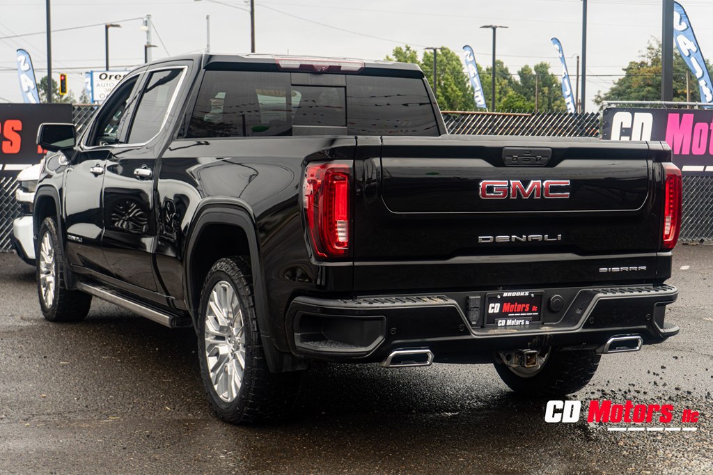 Photo 7 of this GMC SIERRA