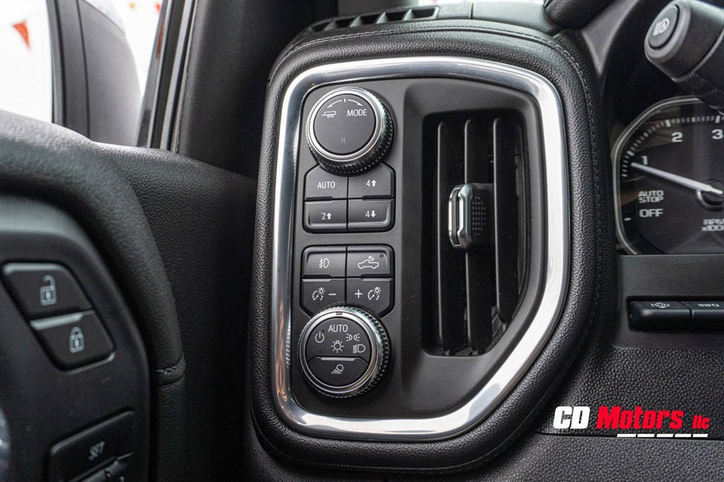 Photo 14 of this GMC SIERRA