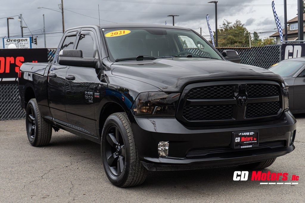 Photo 2 of this RAM 1500 CLASSIC