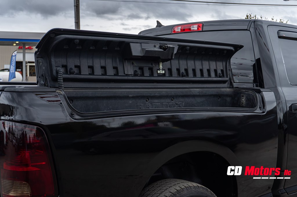 Photo 11 of this RAM 1500 CLASSIC