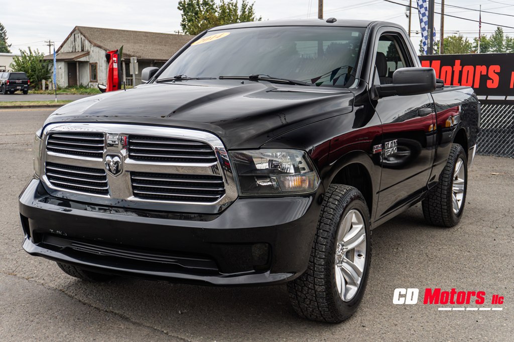 Photo 4 of this RAM 1500