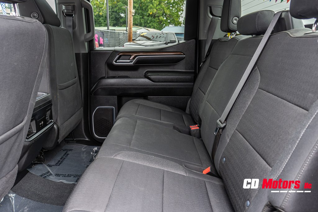Photo 18 of this CHEVROLET SILVERADO 1500
