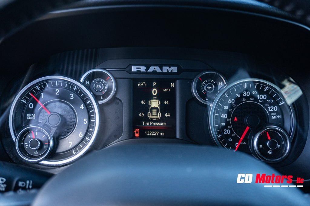 Photo 14 of this RAM 1500