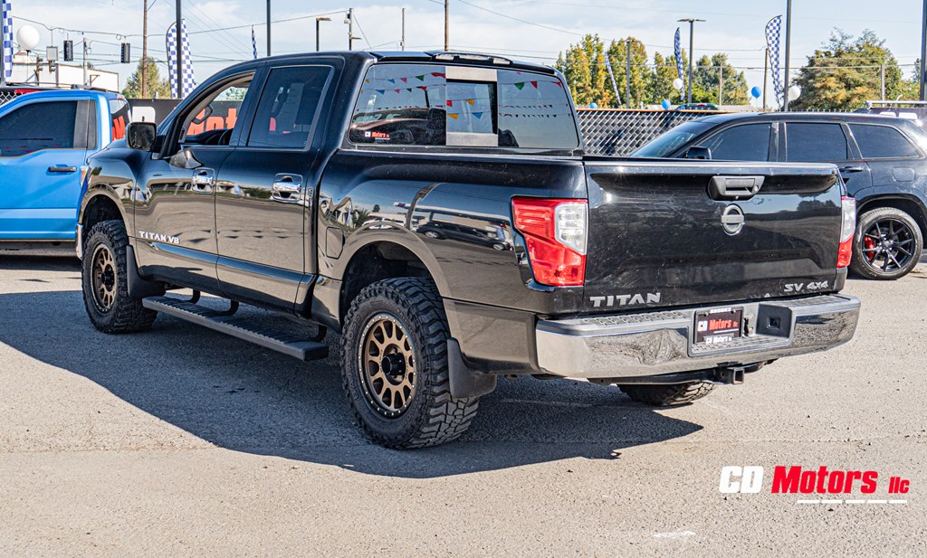 Photo 8 of this NISSAN TITAN