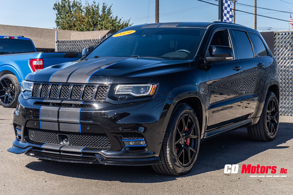 Photo 24 of this JEEP GRAND CHEROKEE