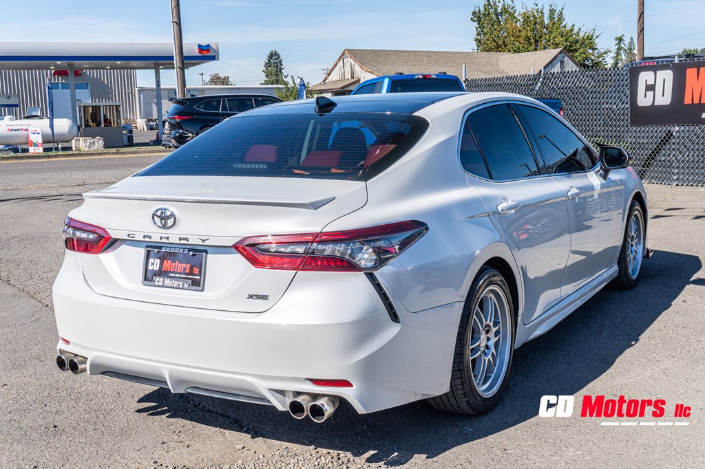 Photo 9 of this TOYOTA CAMRY