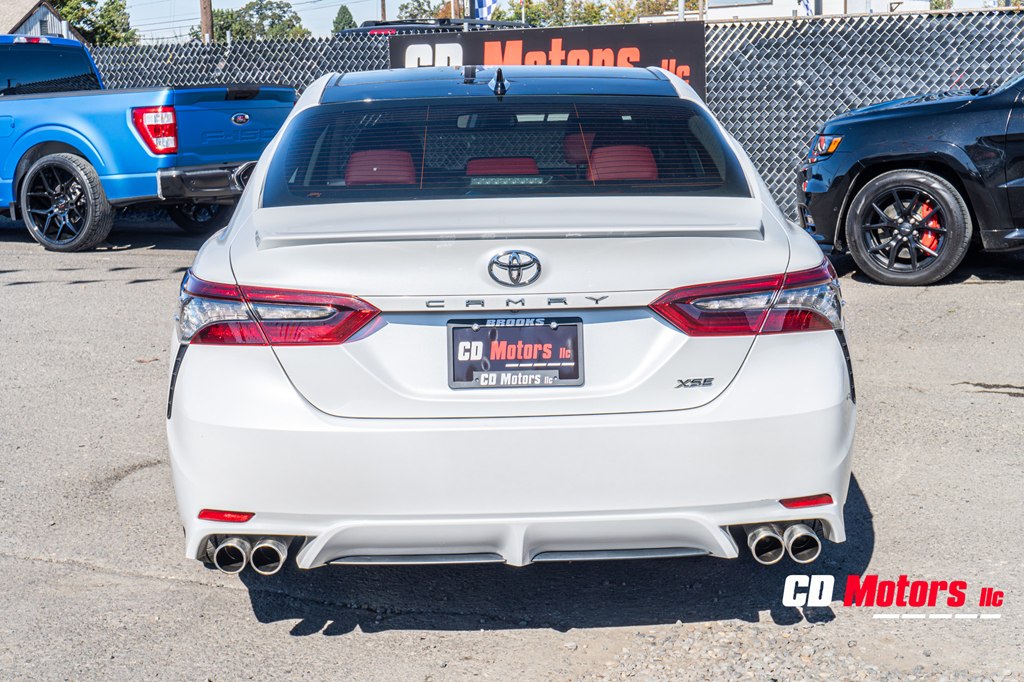Photo 8 of this TOYOTA CAMRY
