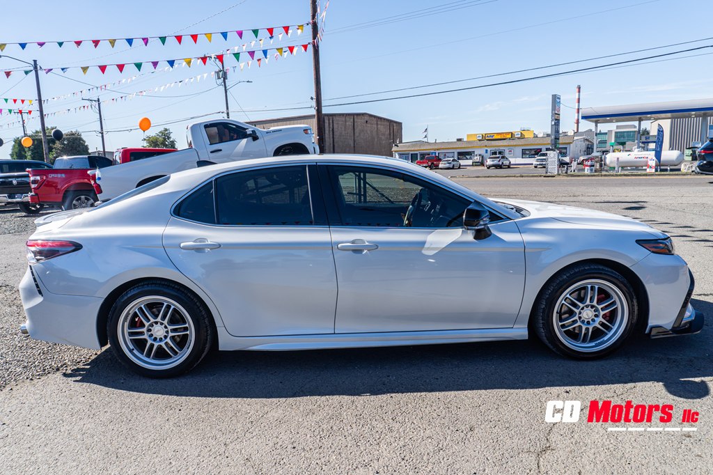 Photo 10 of this TOYOTA CAMRY