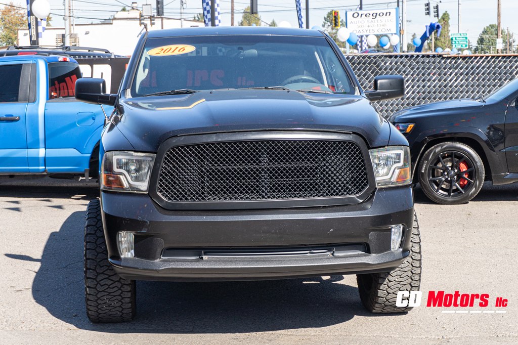 Photo 3 of this RAM 1500