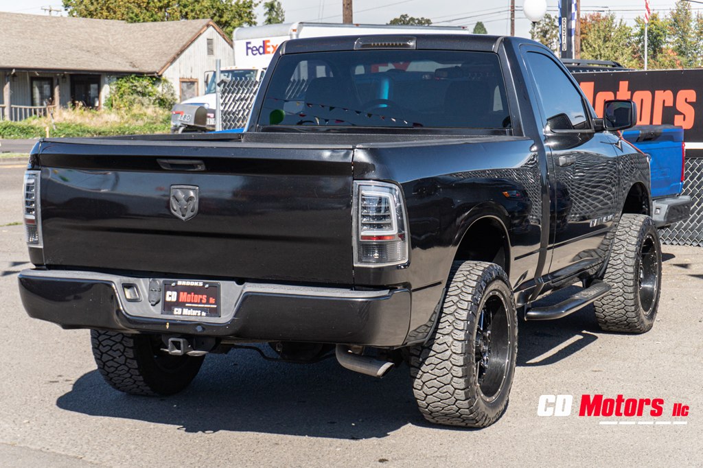 Photo 9 of this RAM 1500