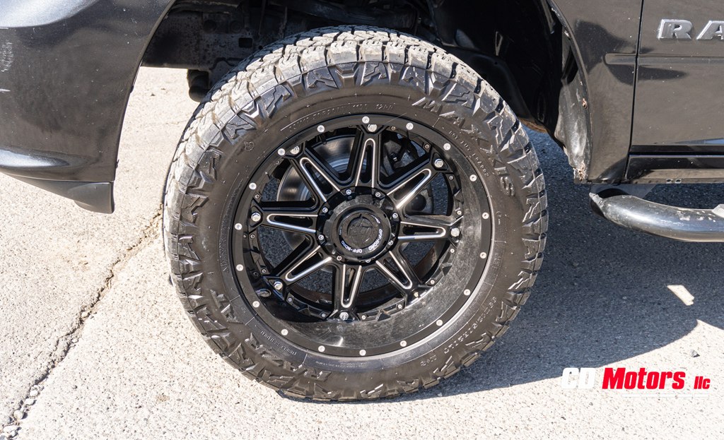 Photo 5 of this RAM 1500