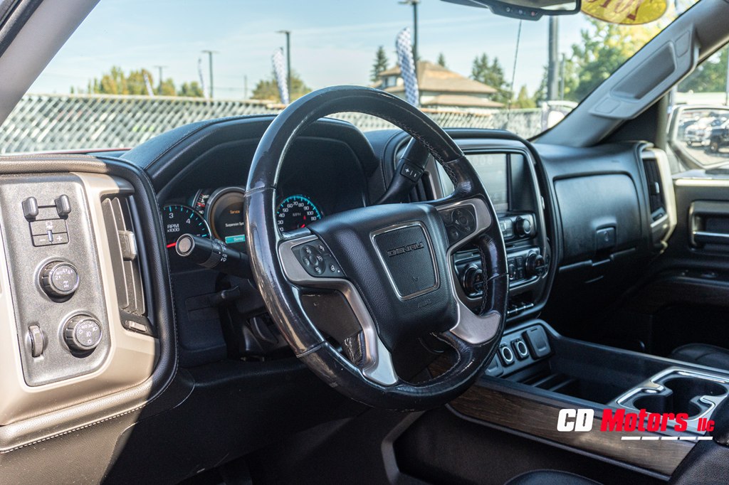 Photo 11 of this GMC SIERRA