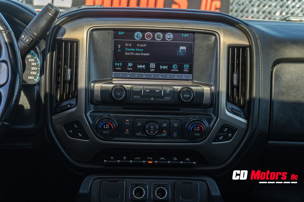 Photo 17 of this GMC SIERRA