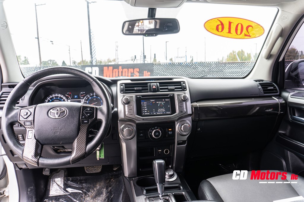 Photo 17 of this TOYOTA 4RUNNER