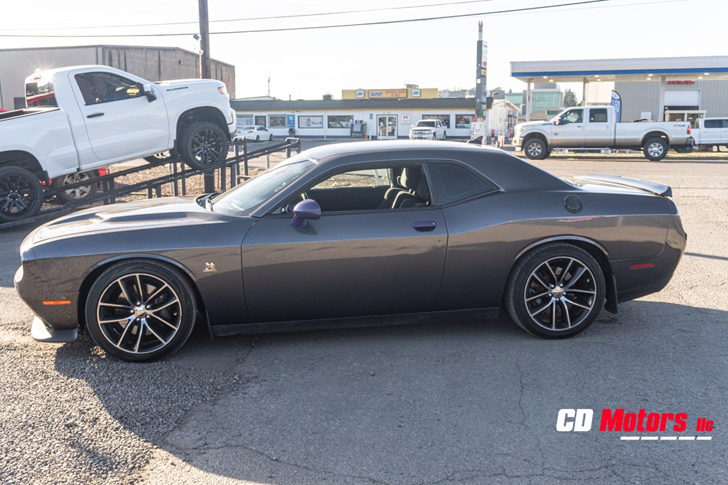 Photo 6 of this DODGE CHALLENGER