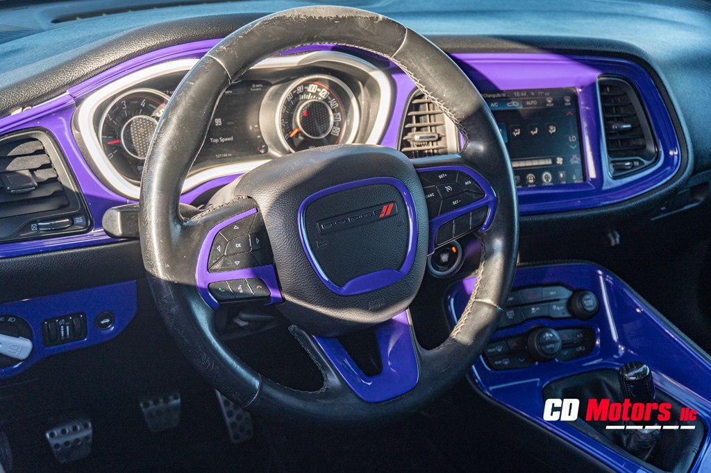 Photo 10 of this DODGE CHALLENGER