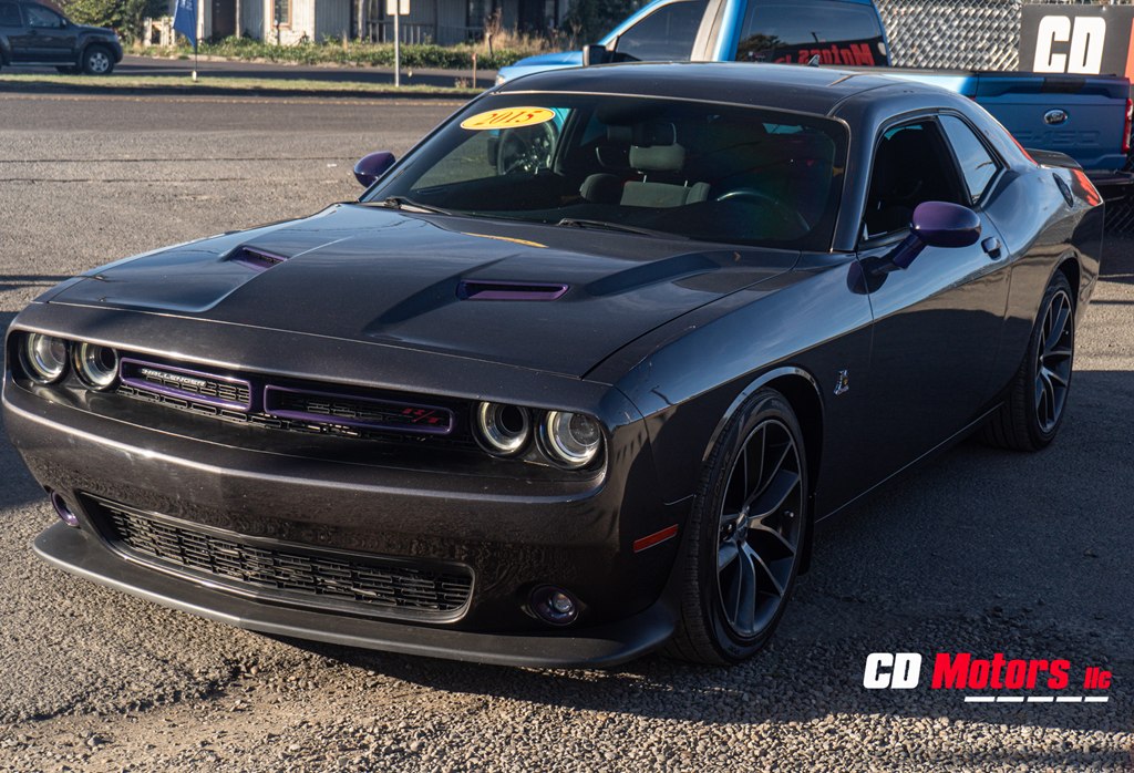 Photo 4 of this DODGE CHALLENGER