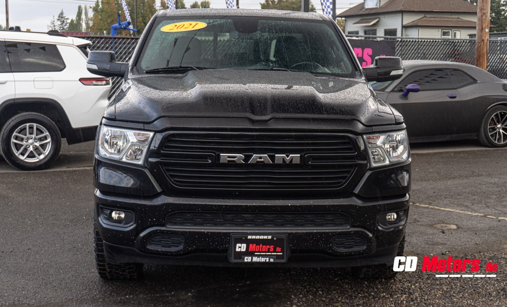 Photo 2 of this RAM 1500