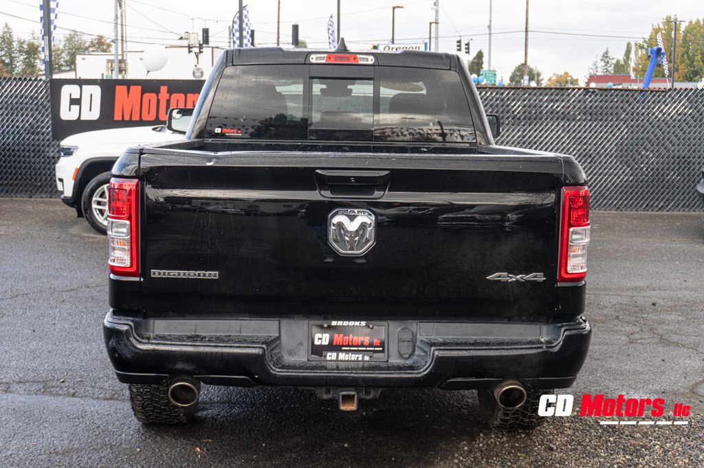 Photo 7 of this RAM 1500