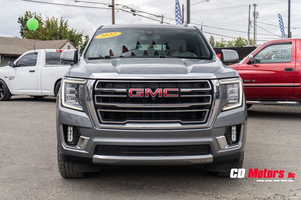 Photo 3 of this GMC YUKON XL