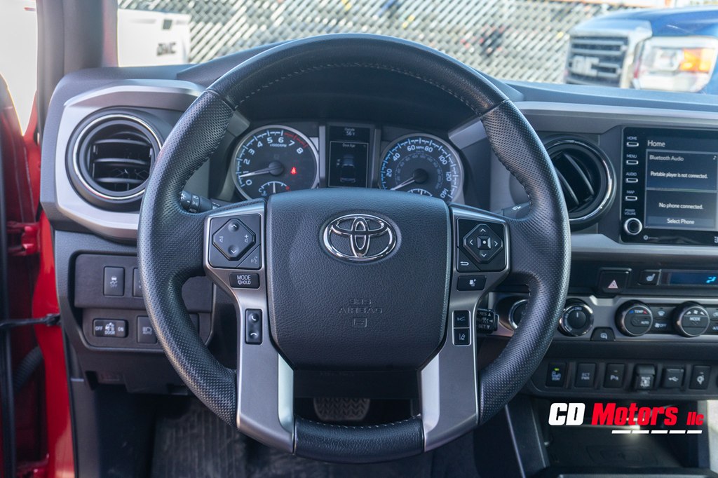 Photo 16 of this TOYOTA TACOMA
