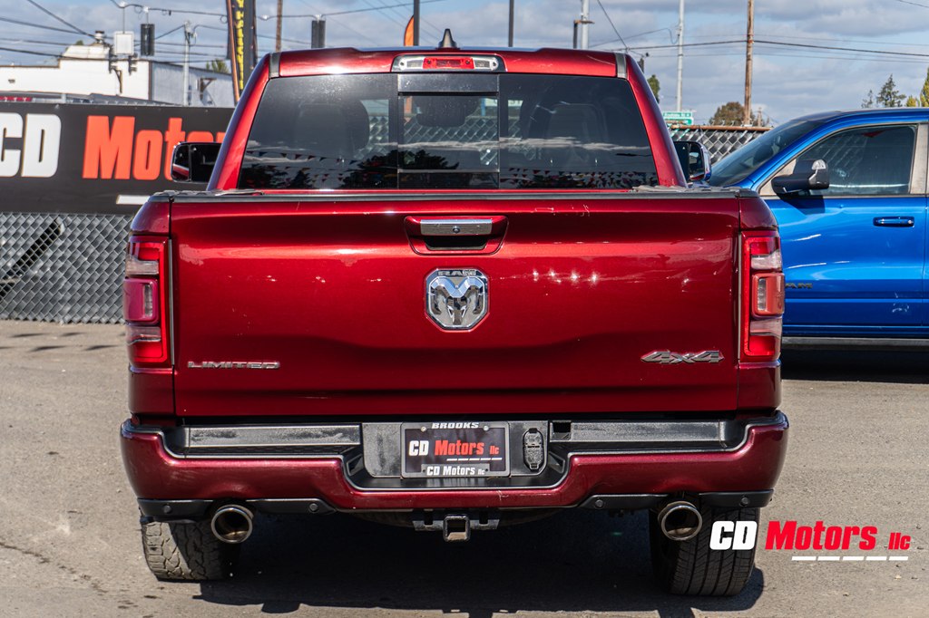 Photo 9 of this RAM 1500