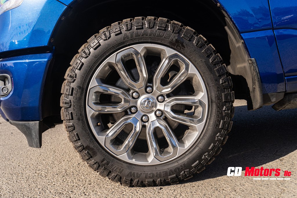 Photo 8 of this RAM 1500