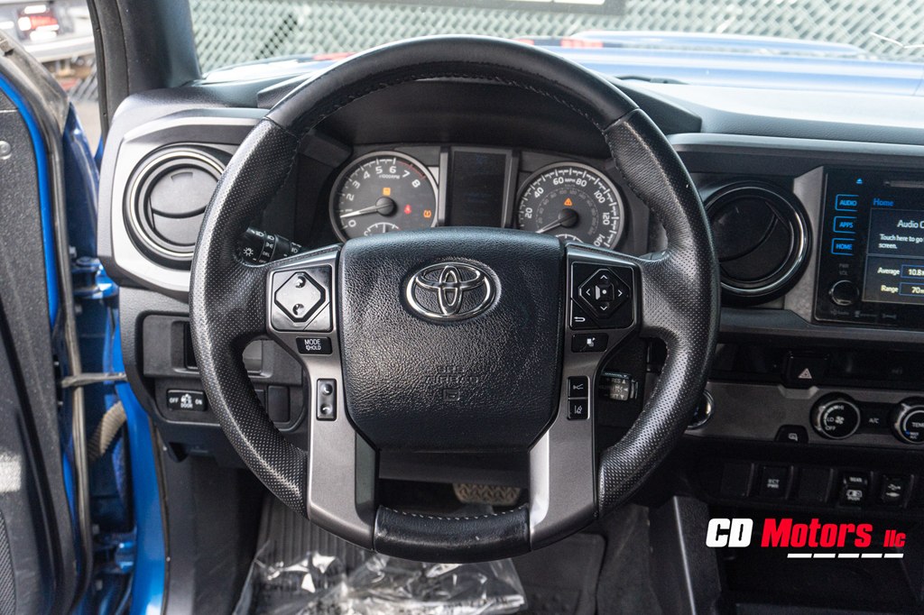 Photo 15 of this TOYOTA TACOMA