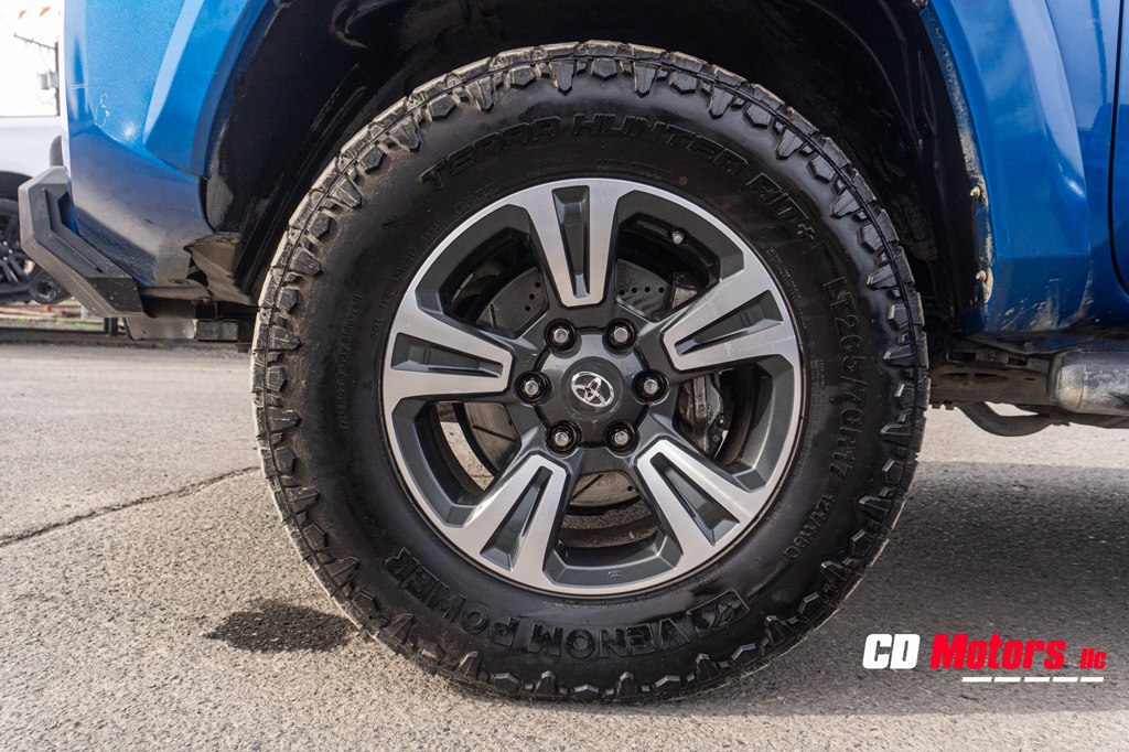 Photo 7 of this TOYOTA TACOMA